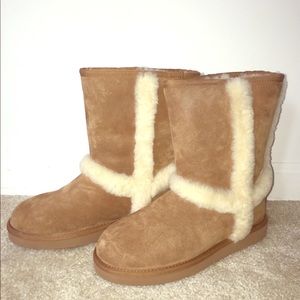 New Ugg Carter Boots